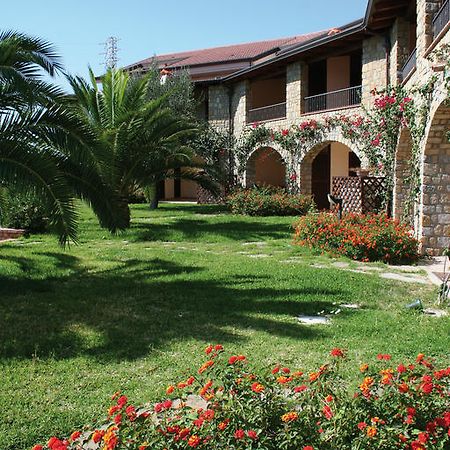 Residence Il Casale Palinuro Bagian luar foto